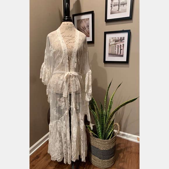 Free People Jen’s Pirate Booty Buena Vista Kimono - Picture 5 of 7